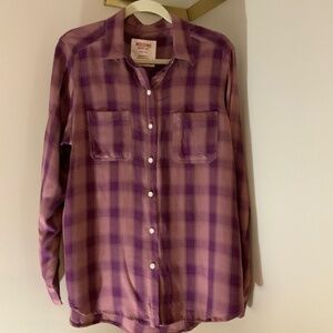 Mossimo Supply Co. Purple Pink L Boyfriend Fit Plaid Long Sleeve Button up